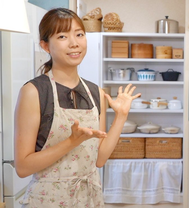 食堂朝ごはん 中井エリカ 中国人