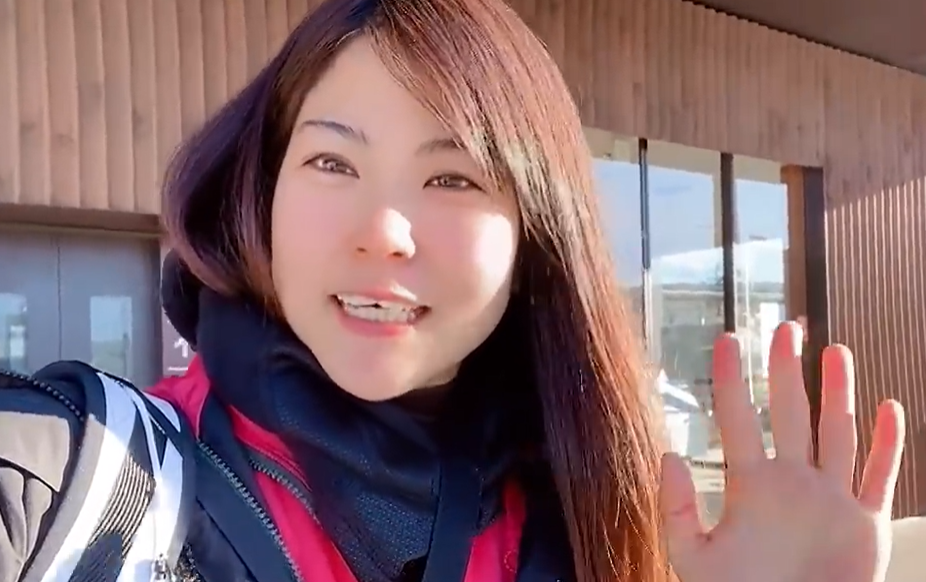 麻莉亜 登山 整形 前歯